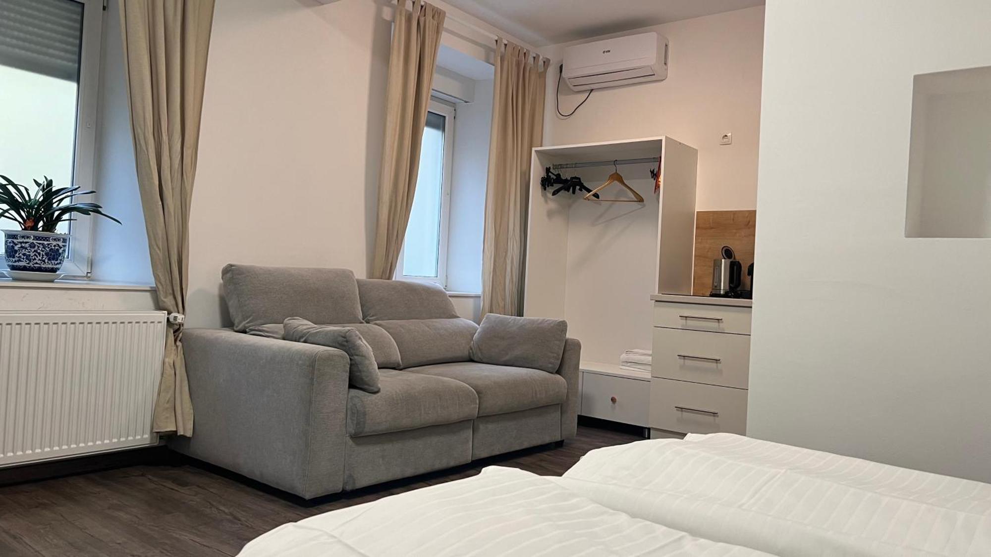 Apartment Zhang กราซ ภายนอก รูปภาพ